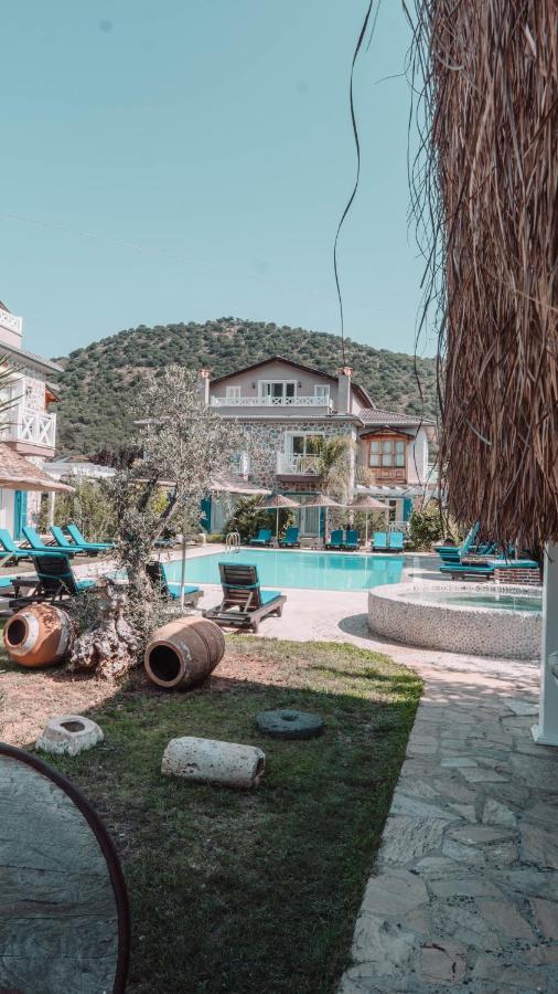 Orino Suites Cedit المظهر الخارجي الصورة